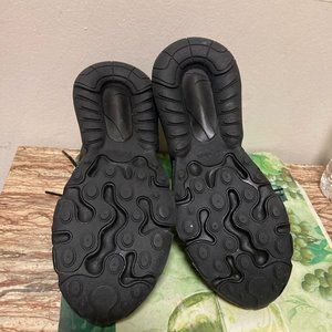 Nike Air Max 270 React Black Oil Grey